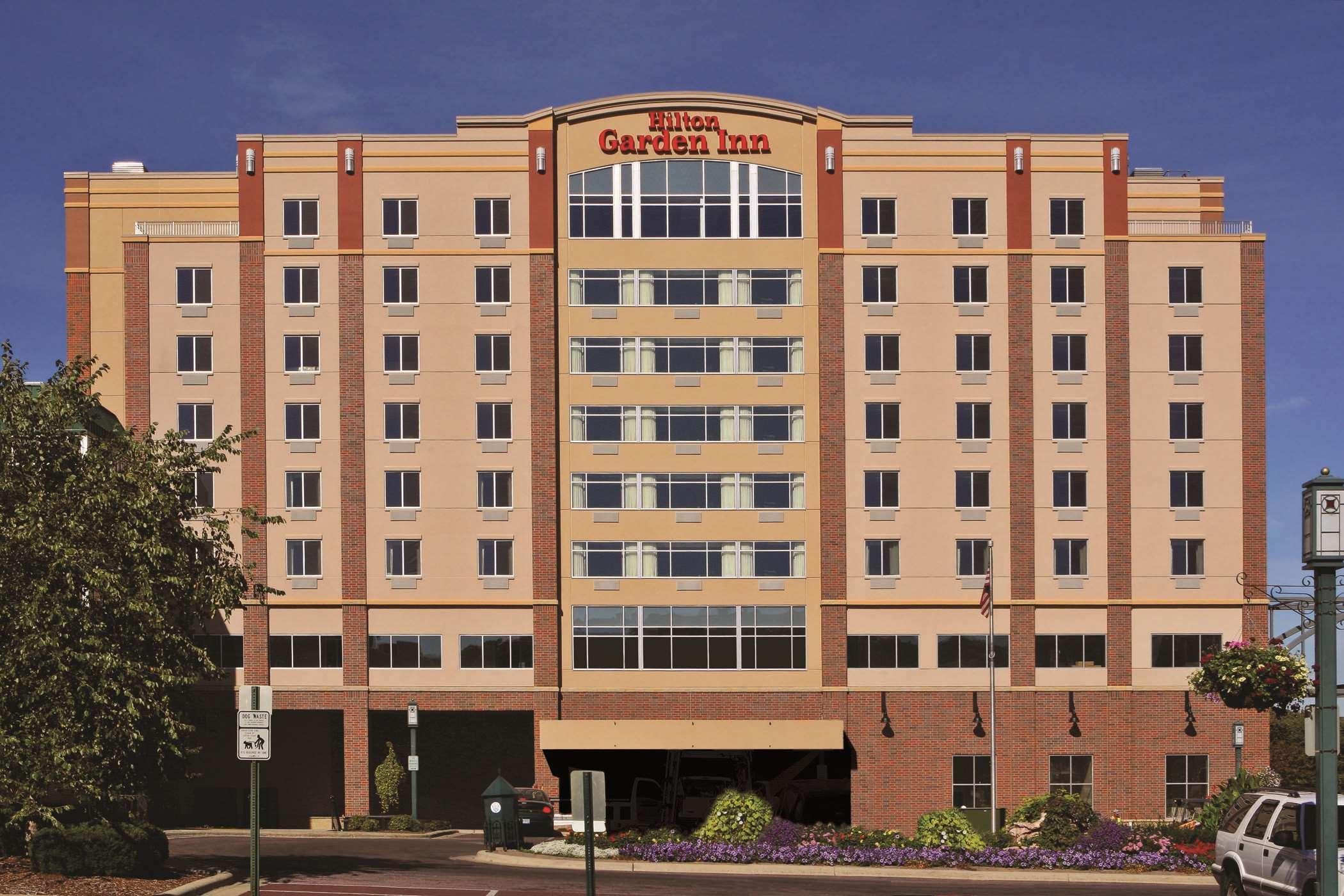 Hilton Garden Inn Mankato Downtown Екстериор снимка