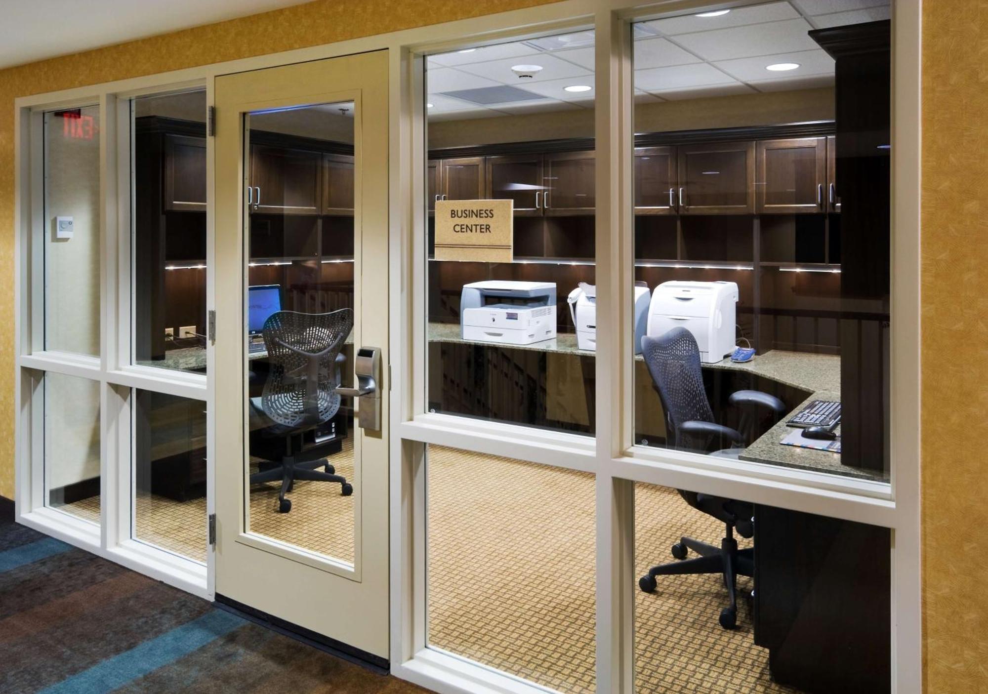 Hilton Garden Inn Mankato Downtown Екстериор снимка